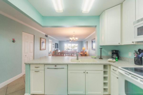 #101 Madeira Norte Condo